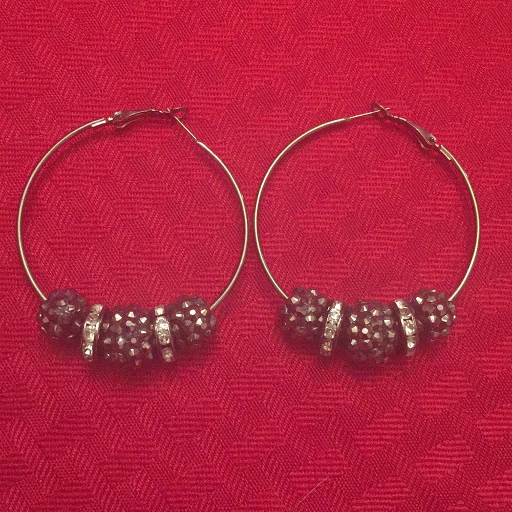 Beaded pierced earrings